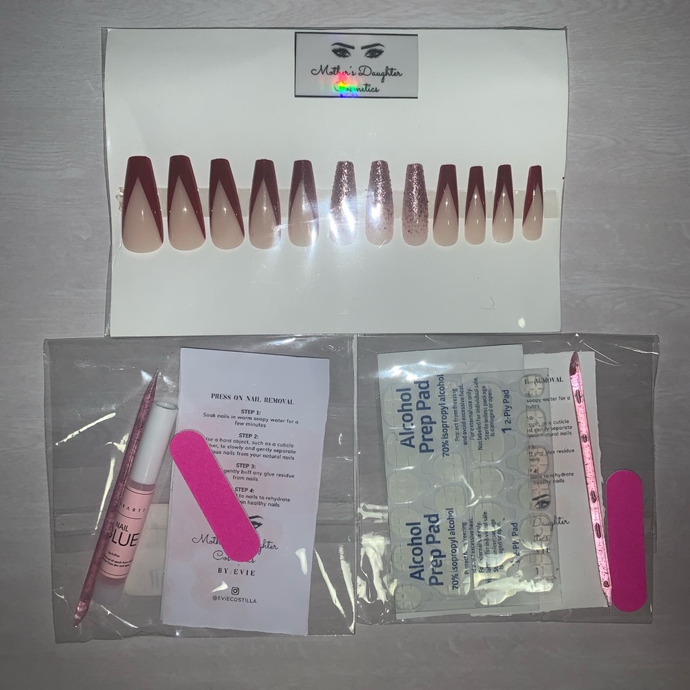 Press on nails